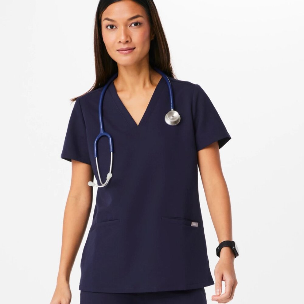 FIGS | Women's Casma Three-Pocket Navy Scrub Top | Size Small | LIKE NEW